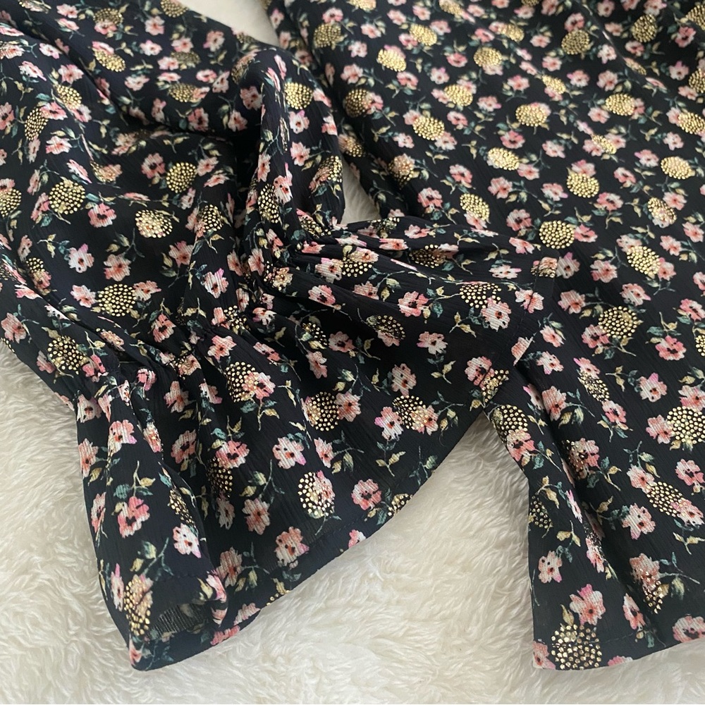 GiGiO Floral Peasant Top Blouse - Picture 4 of 7